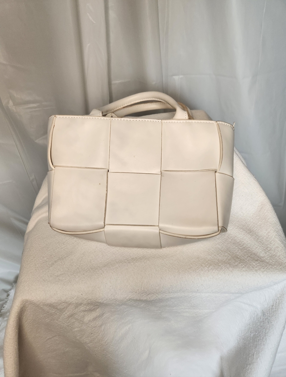 Chic White Woven Mini Bag – Crossbody/Top Handle - Picture 7 of 10